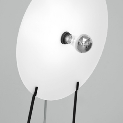steffi b&amp;uuml;hlmaier steffibuehlmaier - oh lamp - design - detail of lamp diffusor and light bulb